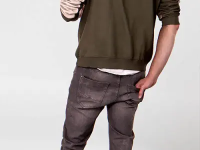 Posed Plus 00049 19