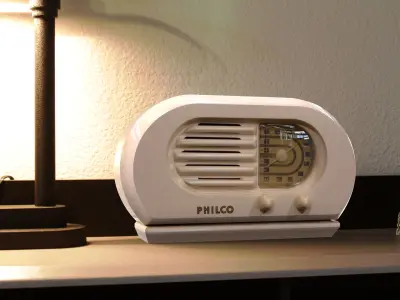 Old Radio 5  maresal3d Low-poly 3D model
