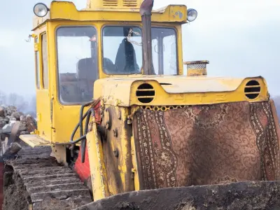 Photo Reference Pack BULLDOZER Old 3D model