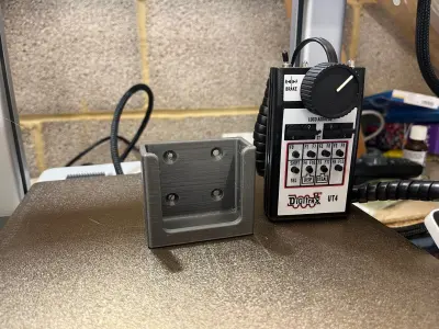 DigiTrax DT400 and DT4 Handheld Controller Holder 3D print model