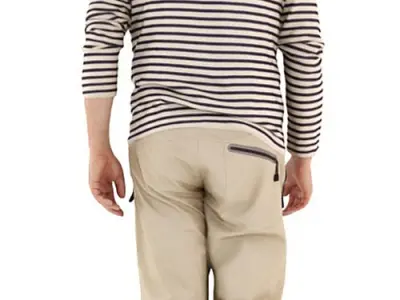 Frank Posed 001
