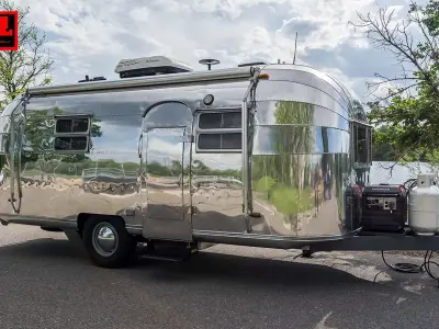 Airstream Flying Cloud 19-Feet Camper 1953-1954 3D print model