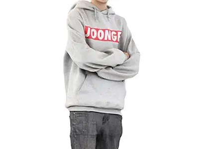 Brad Posed 002