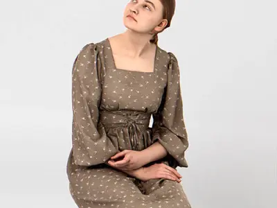 Posed 00160 37