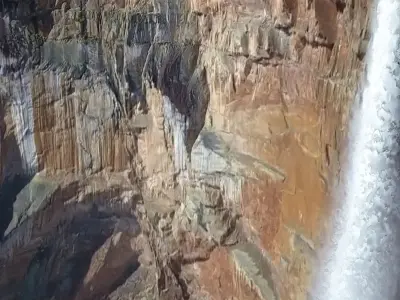 Salto Angel - Angel falls - Kerepakupai Vena 1 3D model