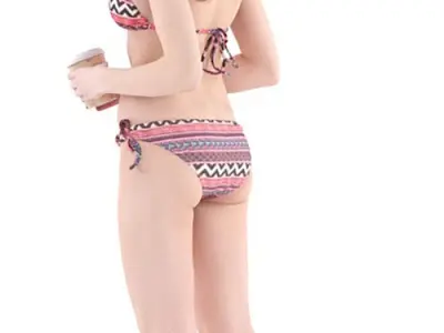 Julia Posed 047