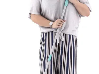 Tori Posed 012