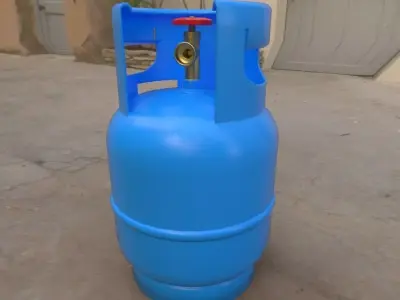 oil container Free low-poly 3D model