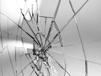Shattering glass 3D model