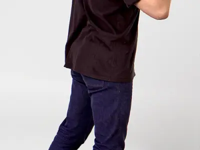 Posed 00119 18