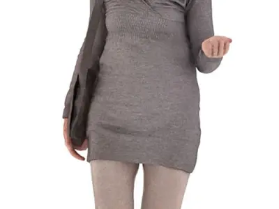 Caren Posed 001