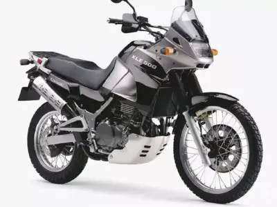 Kawasaki KLE 500 Motorcycle Low-poly 3D model