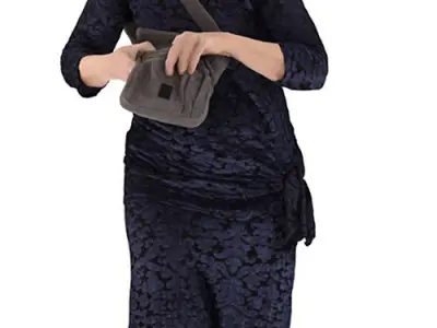 Caren Posed 010