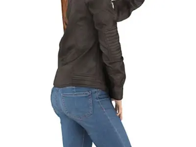 Emily Posed 016