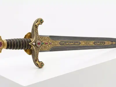 Monarchs Heritage Handcrafted Gold Gemstone Battle Greatsword 3D model