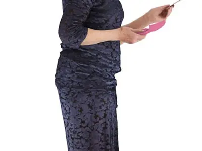 Caren Posed 027