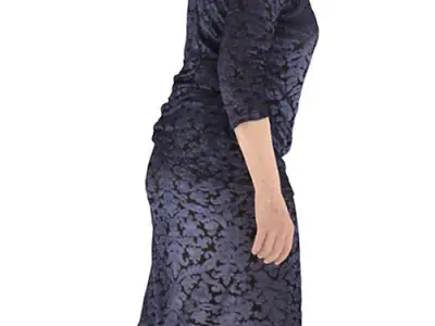 Caren Posed 028