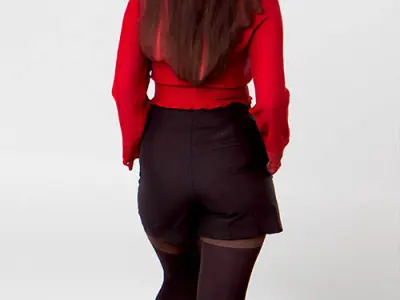 Posed 00197 02