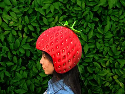Strawberry Helmet  3D model