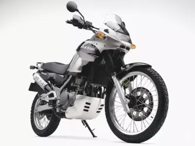Kawasaki KLE 500 Motorcycle Low-poly 3D model