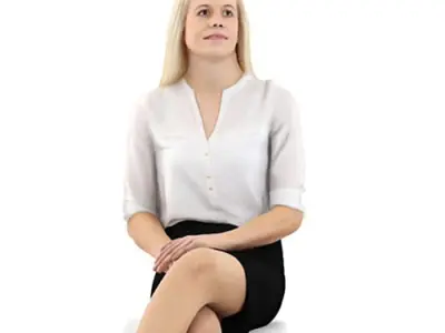 Sarah Posed 005