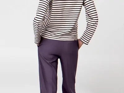 Posed 00154 02