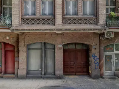 19th-century tenement house with outbuildings 3D model