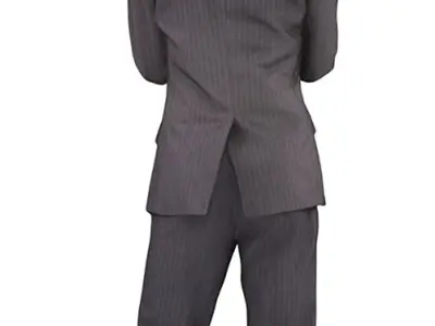 Lee Posed 007