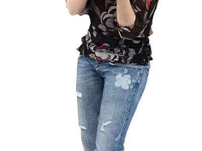 Kim Posed 002