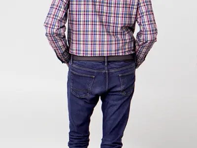 Posed 00122 06