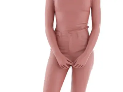 Emma Posed 002
