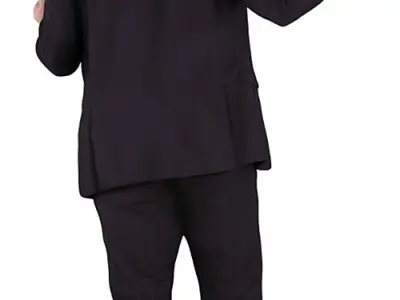 Philip Posed 025