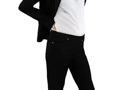 Pamela Posed 006