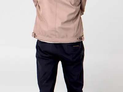 Posed Plus 00085 02