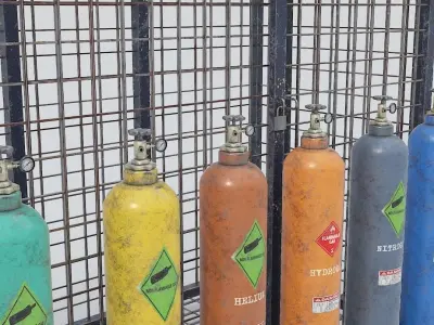 8-types of Old Industrial Gas Cylinders  Low-poly 3D model