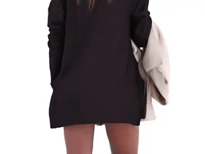 Tina Posed 002