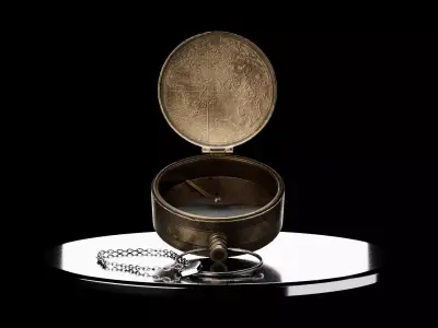  vintage-style direction compass Low-poly 3D model