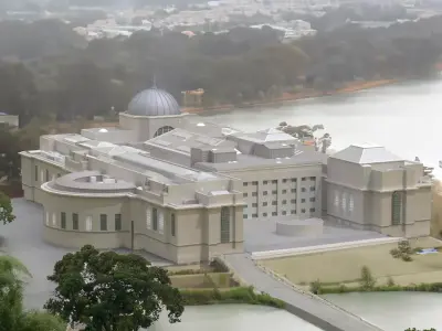 National Museum Cardiff Low-poly 3D model