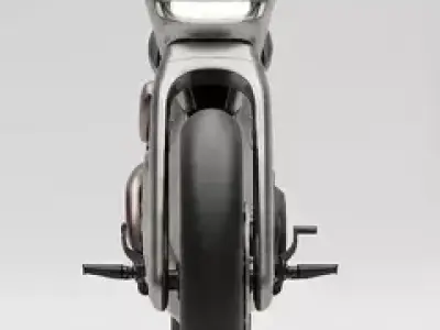 Futuristic motor bike Free 3D model