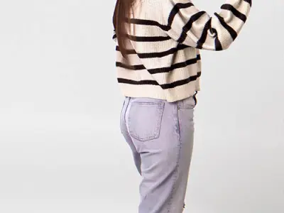 Posed 00150 04