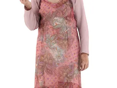 Caren Posed 006