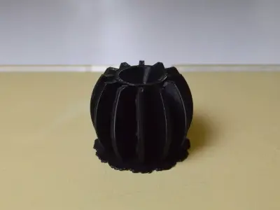 Miniature Spining Turbine Free 3D print model