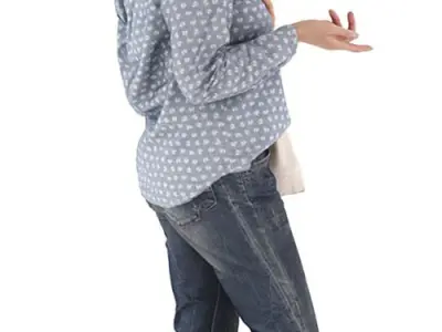 Roberta Posed 026