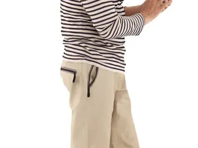 Frank Posed 015