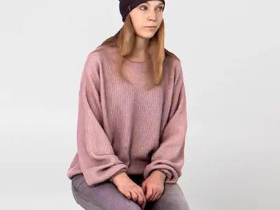 Posed 00179 36