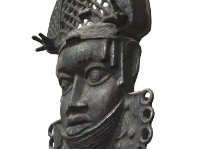 Uhunmwu Ekue pendant mask Low-poly 3D model
