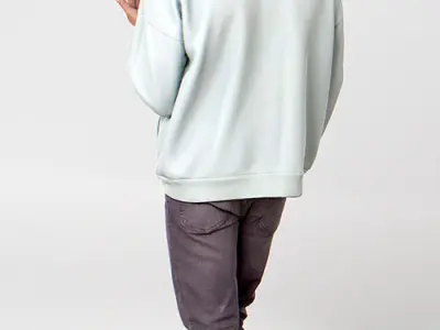 Posed 00123 03