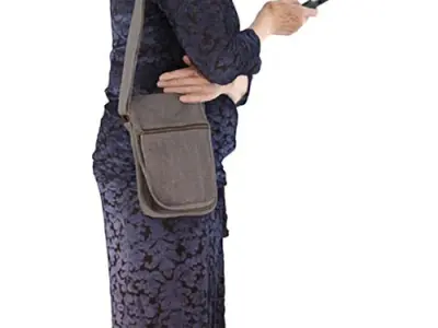 Caren Posed 030
