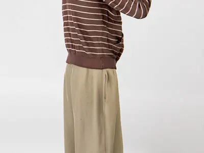 Posed 00203 27