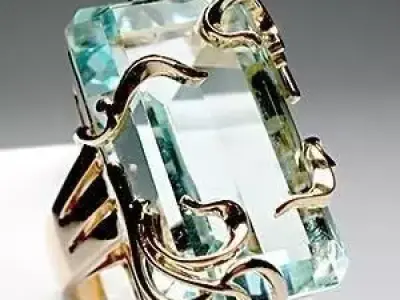 ANTIQUE JEWELRY RING 1 BIG EMERALD STONE 3D print model